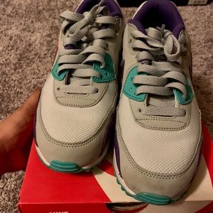 Nike Air Max 90. Grey, purple,turquoise Used twice